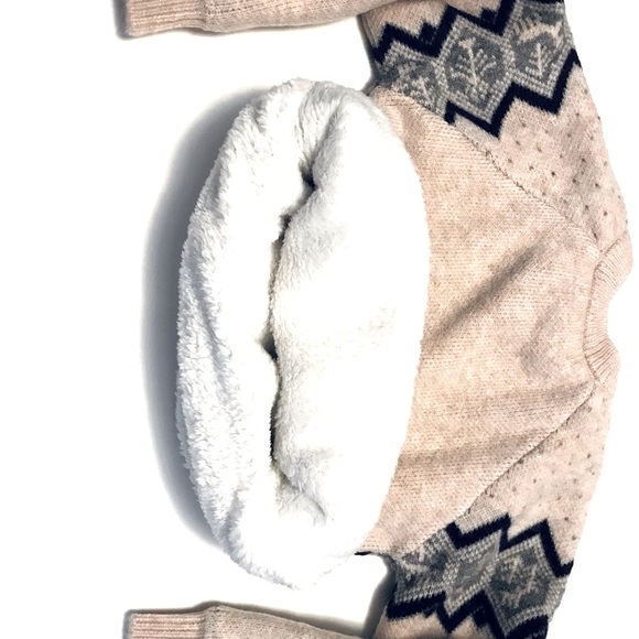 High Quality soft and comfy pull over for boy/girls cotton and wool. - Picture 3 of 11